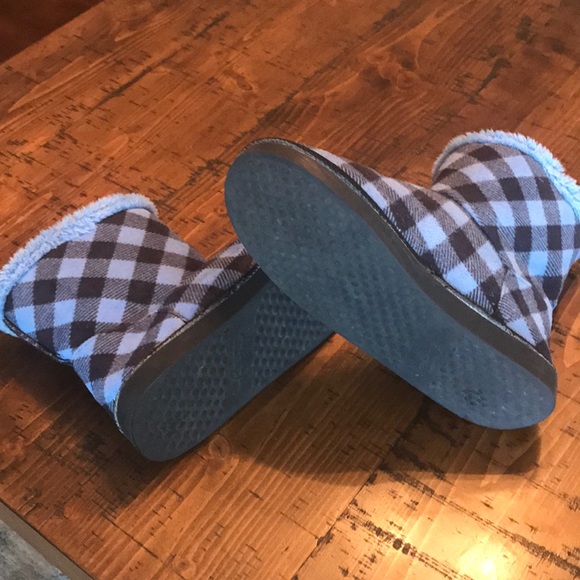 Booties - Picture 3 of 5